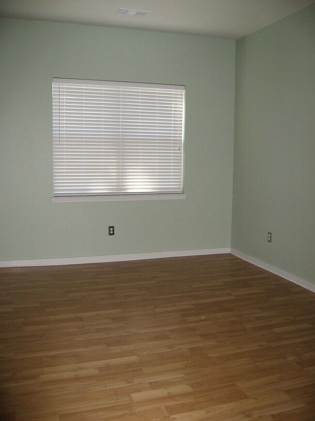 Photo - 3000 Vanderbilt Pl Unit 113