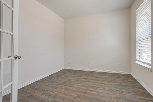 Photo - Amazing Townhome- 3 Bed, 2.5 Bath- Eagle Mountain Saignaw ISD- 76179