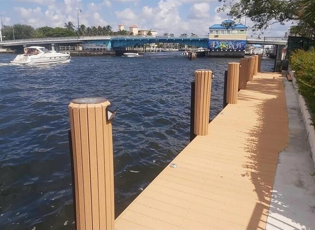 Photo - 105 S Riverside Dr Condo Unit 203