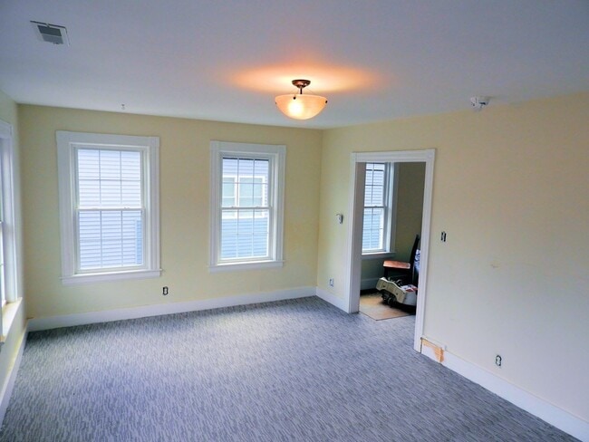 Photo - 254 Franklin St Unit 2
