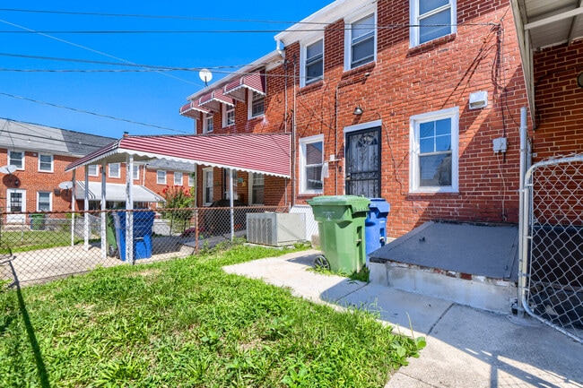 1028 Tunbridge Rd