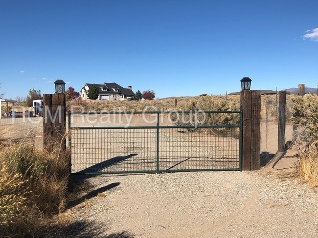 Photo - HORSE PROPERTY!