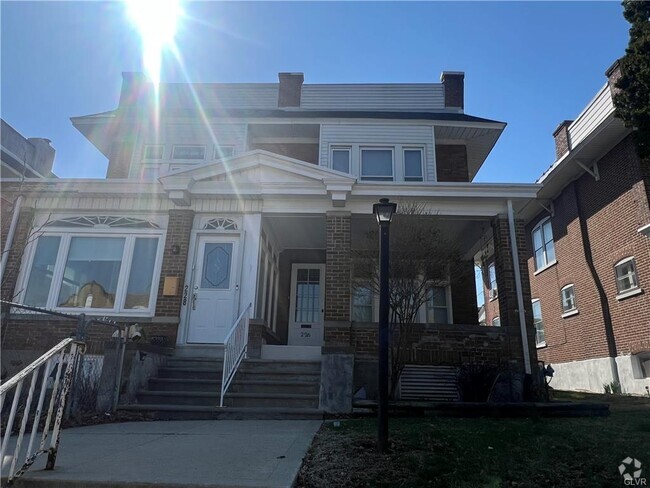 Building Photo - 226 S West St Rental