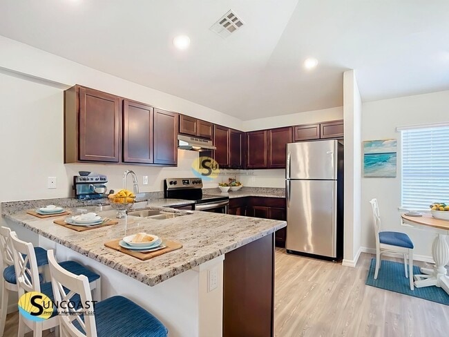 Photo - 27074 Adams St