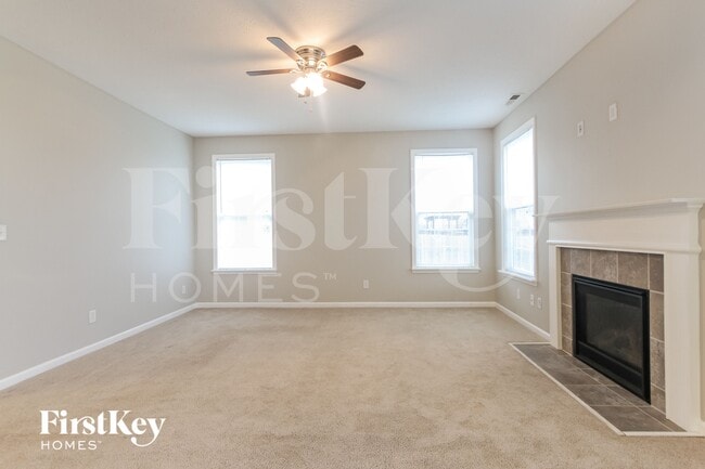 5776 Bluff View Ln