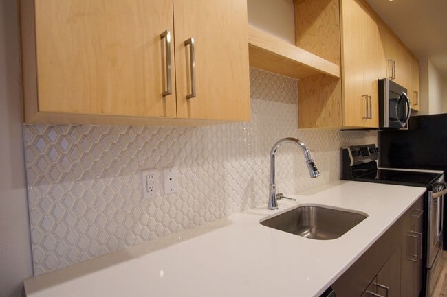 Photo - Spacious 2nd Floor 2-Bed in John's Landing w/Condo-Grade Finishes + A/C! Unit 201
