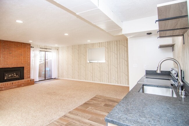 1340 Ridgewood Ln Unit Ridgewood Apartment