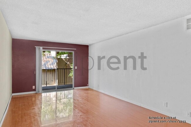 Building Photo - 247 N Capitol Ave Rental