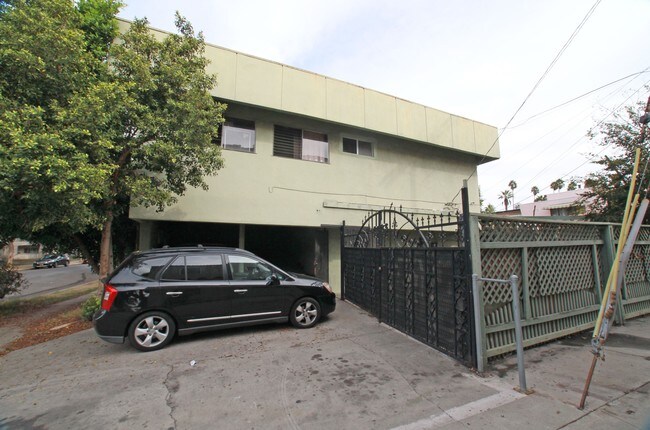 Photo - 2402-2404 2nd Ave