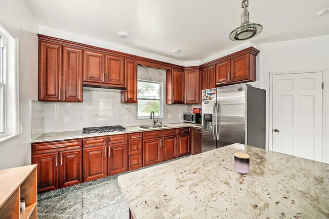 72 Standish Ave Unit 1