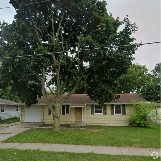 Building Photo - 1946 Eastman Ave Rental