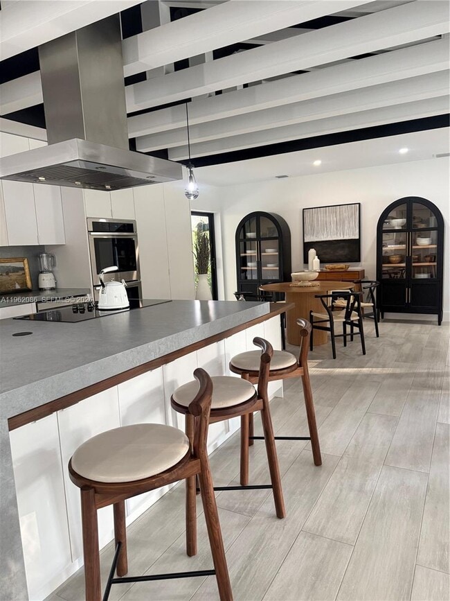 Photo - 470 Petersburg Tr