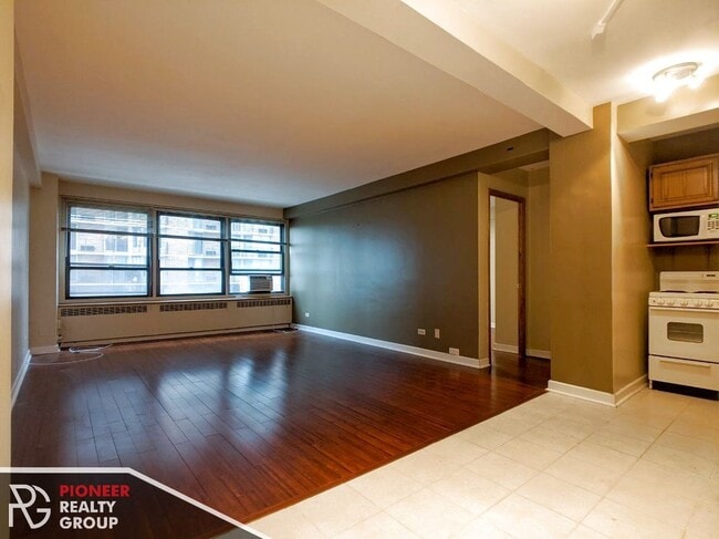 Building Photo - 4180 N Marine Dr Unit 503