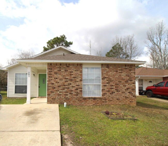 3-Bedroom Patio Home in SW Pensacola – Con... - 3-Bedroom Patio Home in SW Pensacola – Con...