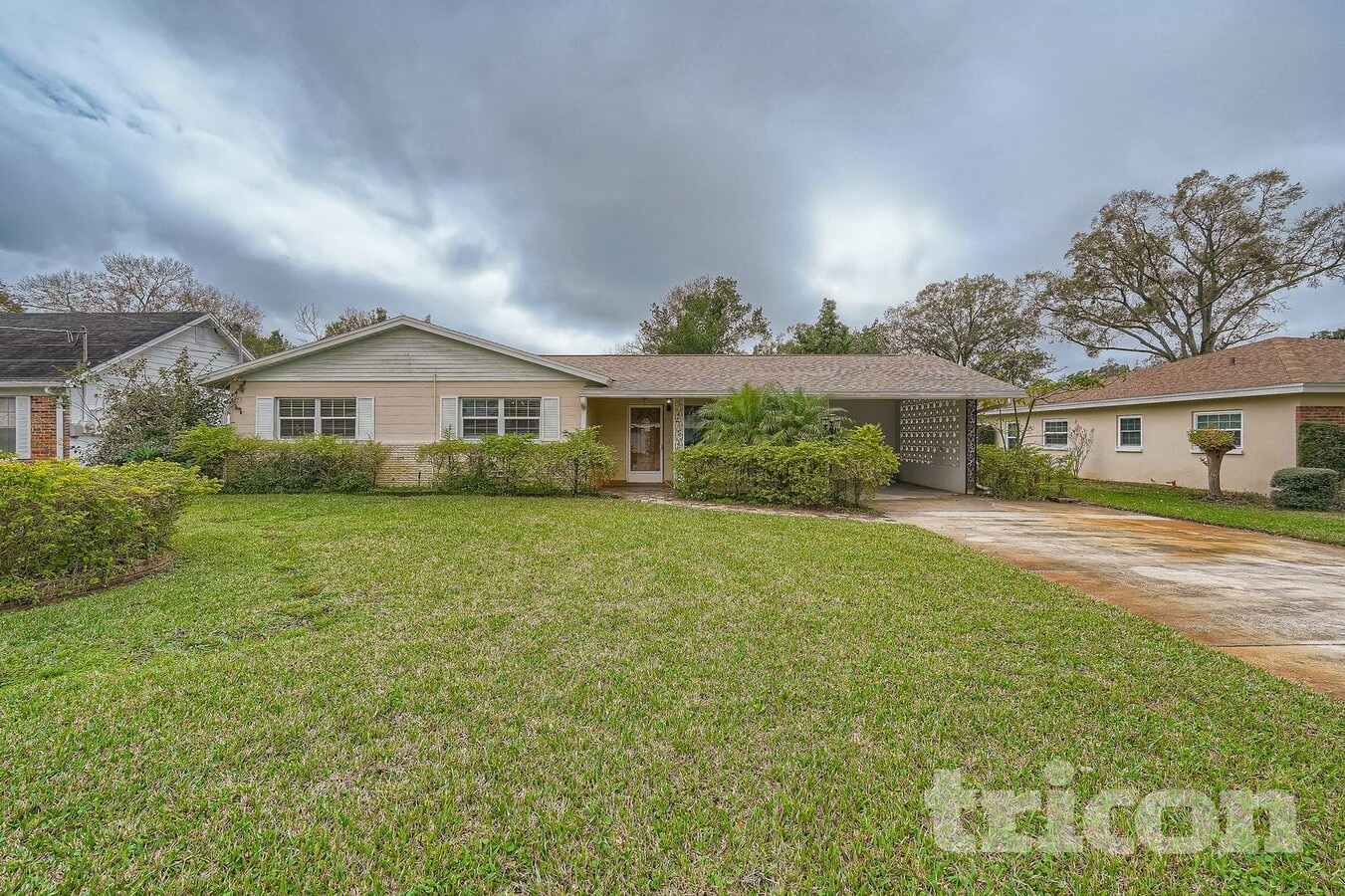 Photo - 3016 W Robson St