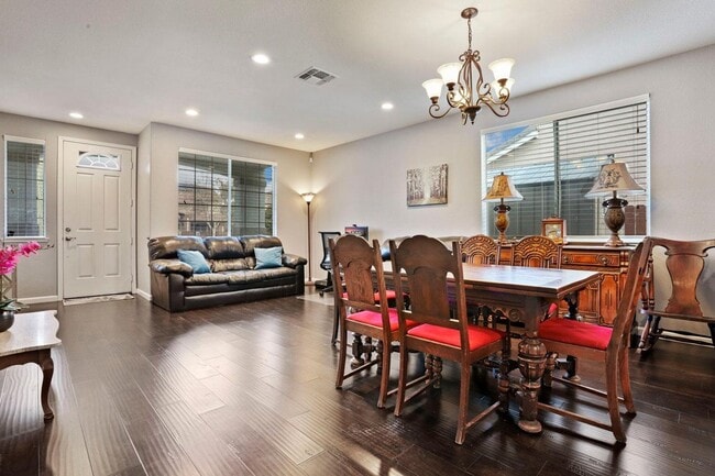 1342 Windsong Dr