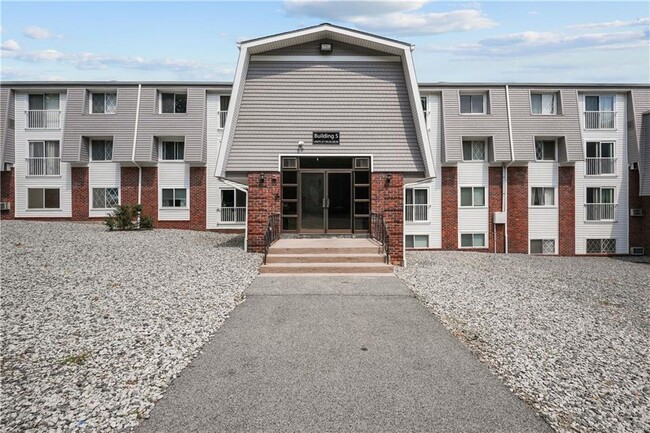 Photo - 300 Smithfield Rd Condo Unit 5-38