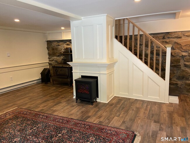 Photo - 95 Saybrook Rd