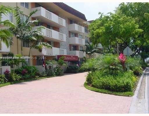 Building Photo - 1800 Sans Souci Blvd Unit 428