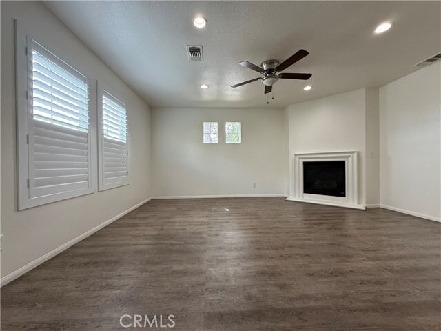 Building Photo - 506 N Placer Privado