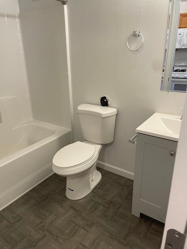 2 Bed bath