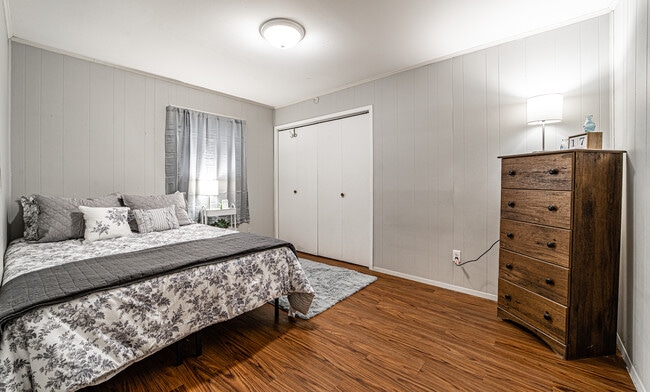 Photo - 1025 N Jefferson St