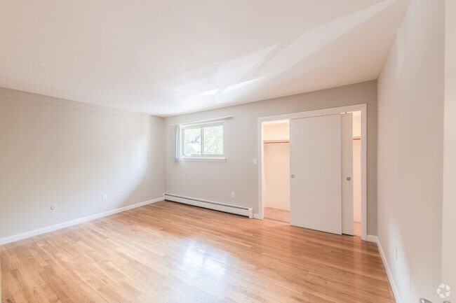 1 BR, 1 BA