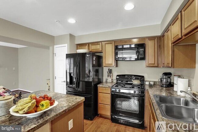 Photo - 822 Blossom Dr