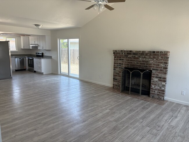 Photo - 28260 Posey Ave