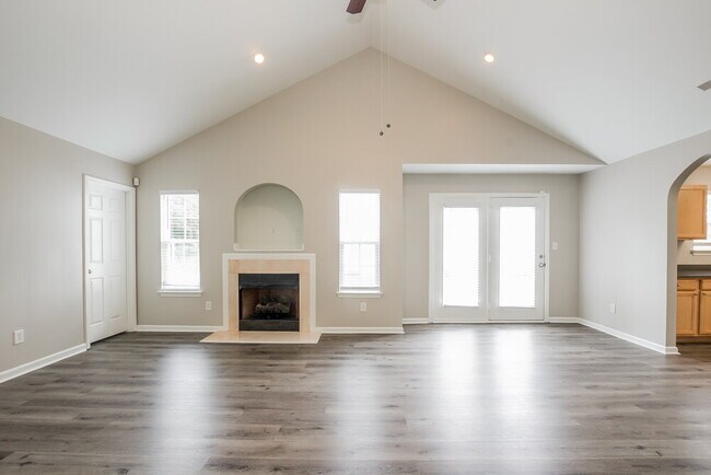 Photo - 6423 Nevin Glen Dr