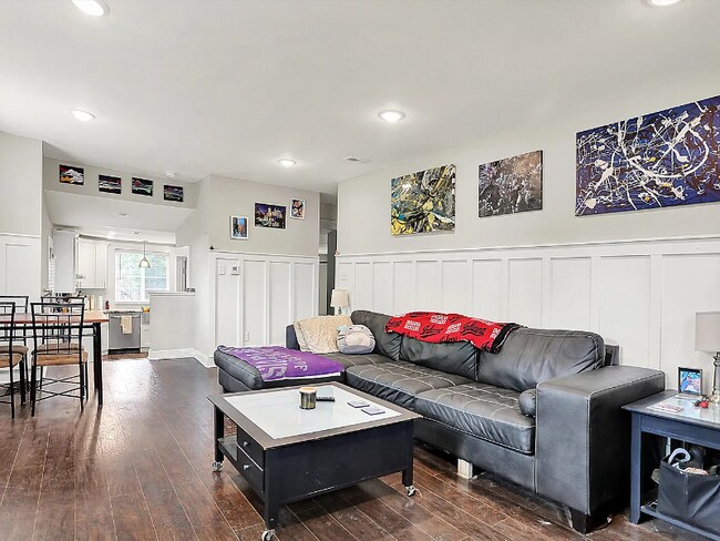 Photo - 1641 Iowa St House