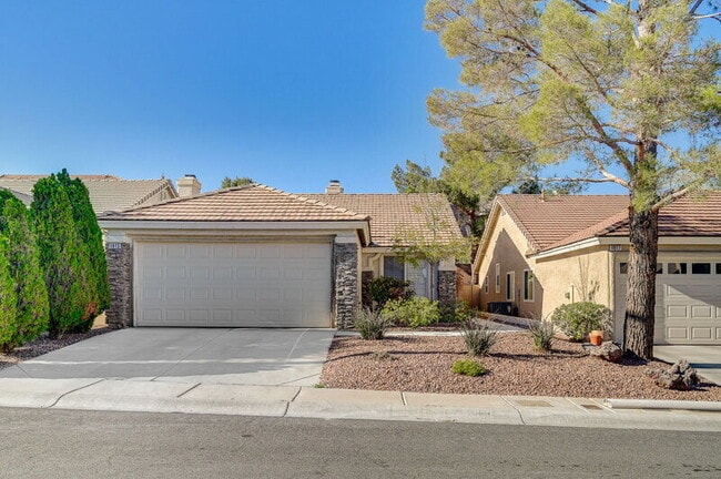 Photo - 1813 Lyell Canyon Ln