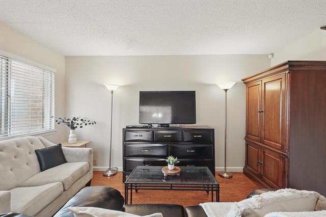 Photo - 2700 Stonehaven Ct