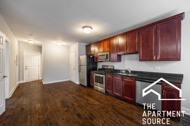 Photo - 4540 W George St Unit 1