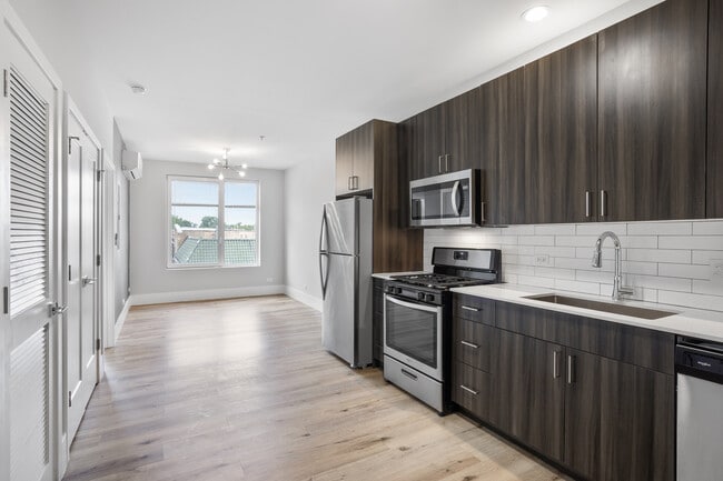 Photo - 1531 W Howard St Unit 408