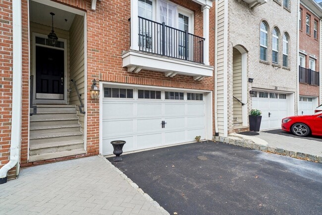 Photo - 21 Creekside Ct