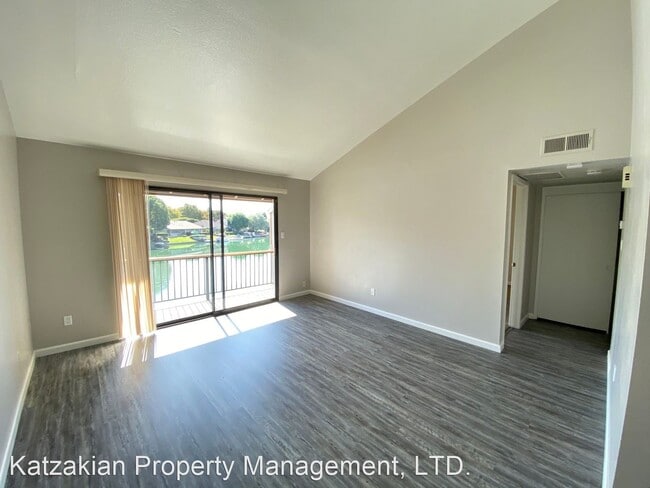 Photo - 3702 W Benjamin Holt Dr