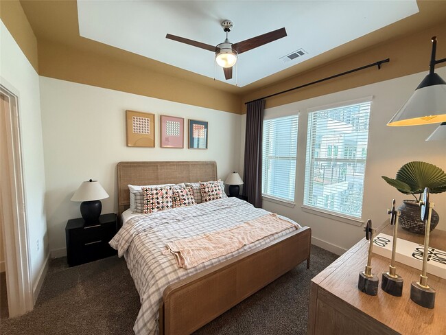 Photo - 641 W Crosstimbers St Unit 112