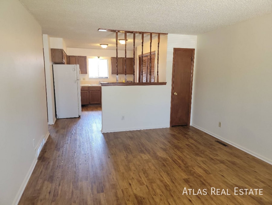 Photo - 645 E Capitol Avenue-