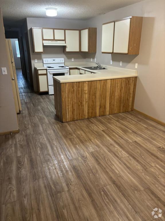 Building Photo - 1111 S Plummer Ave Rental