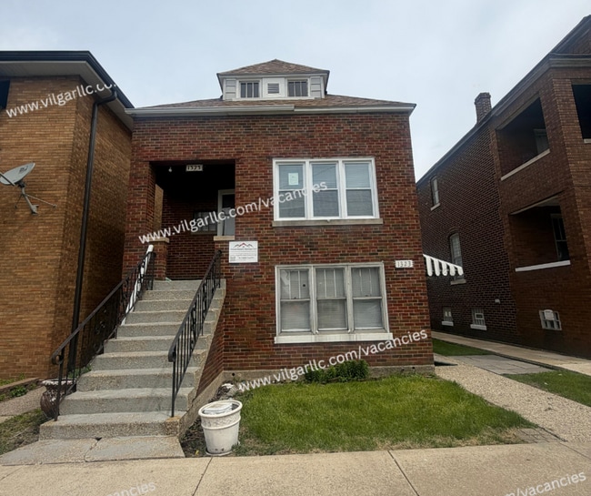 Building Photo - 1323 121st St Unit Apt 2 - Top Floor