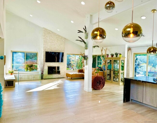 Building Photo - 2310 Via Munera Rental