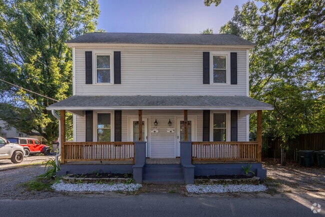 Building Photo - 124 Church St Rental