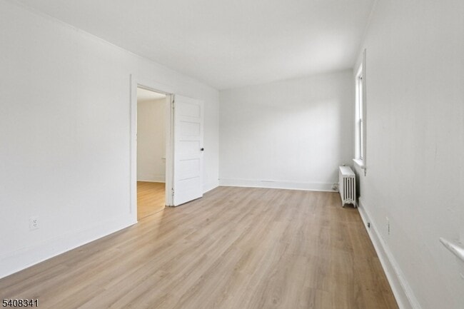 Photo - 66 N Washington Ave Unidad 1