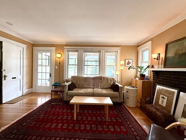 Photo - 519 Belmont St Unit 1