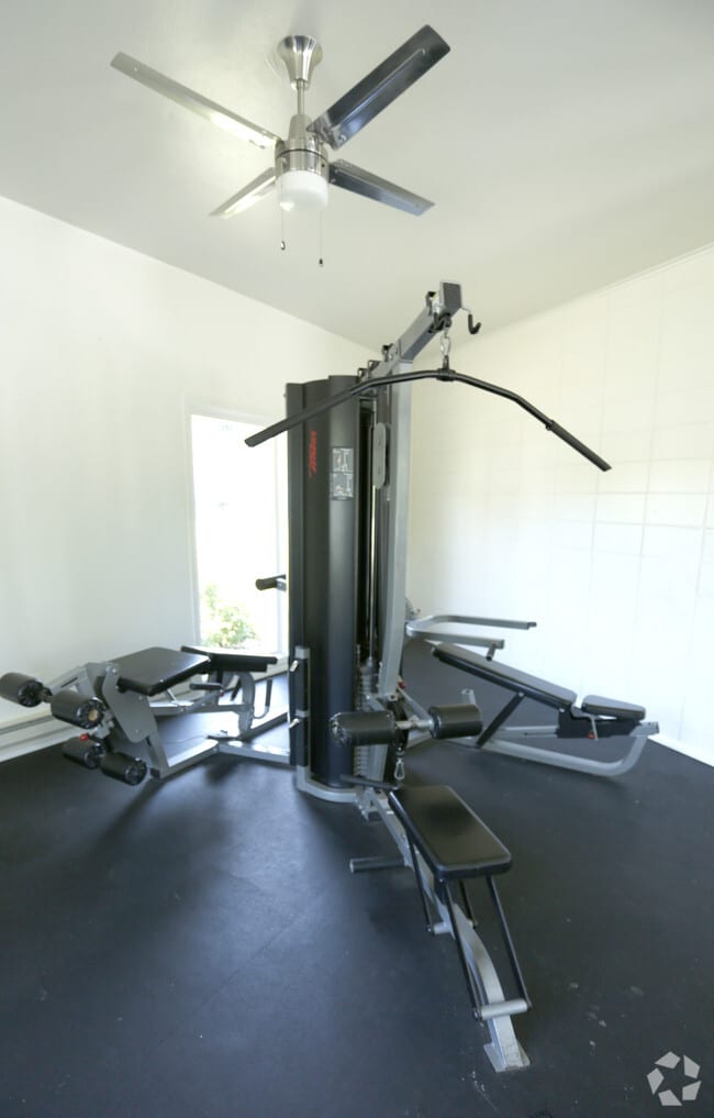 Jumping Brook Apartments For Rent in Neptune, NJ