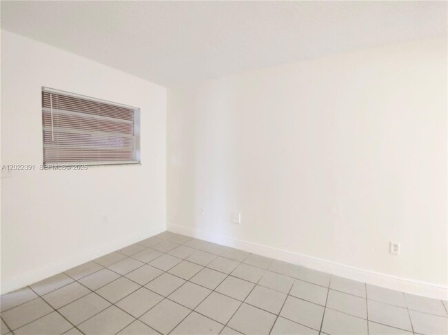 Photo - 1265 W 24th St Unit 108