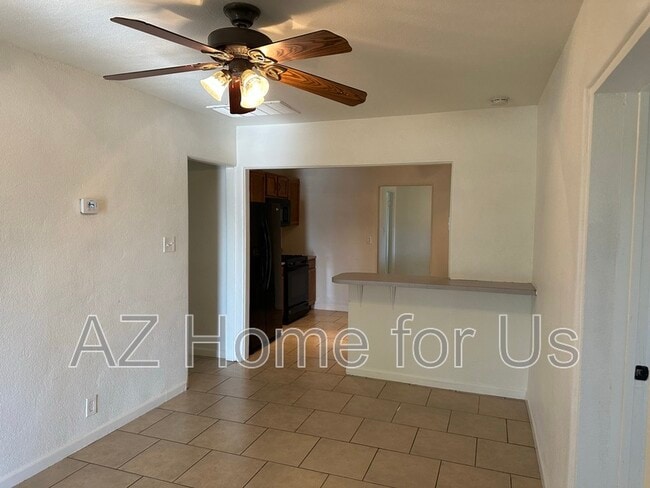 Photo - 2037 N 21st Pl