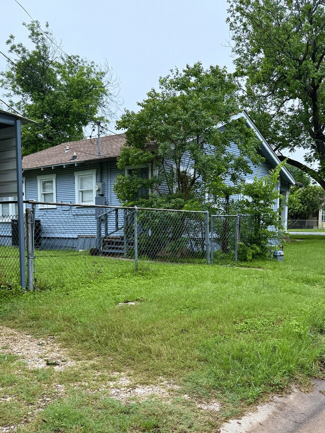 Photo - Charming 2-bedroom, 1-bath home