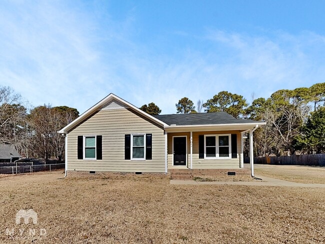 Building Photo - 402 Westgate Cir